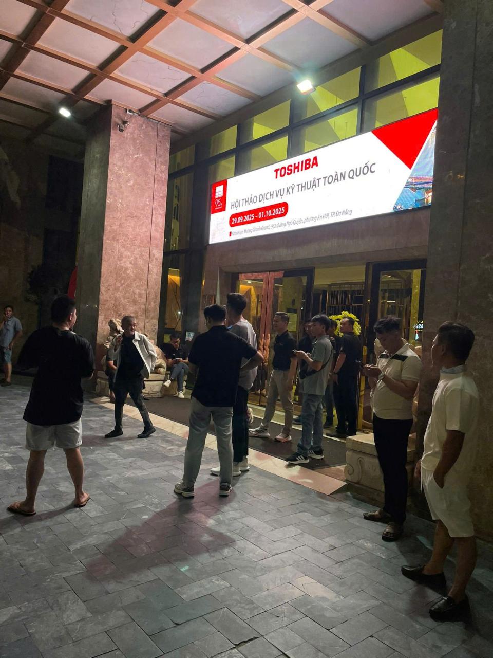 Bảo hành toshiba liên tục training tới kỹ thuật viên