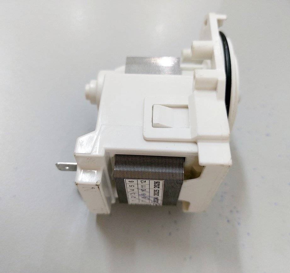 Giá bơm tuần hoàn máy giặt Electrolux chính hãng đúng model
