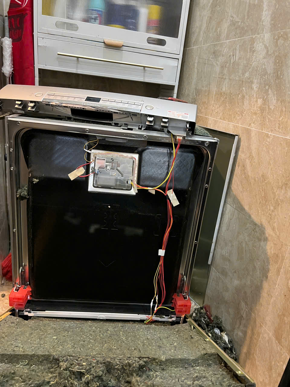 Sửa chữa máy rửa bát electrolux uy tín tại nhà