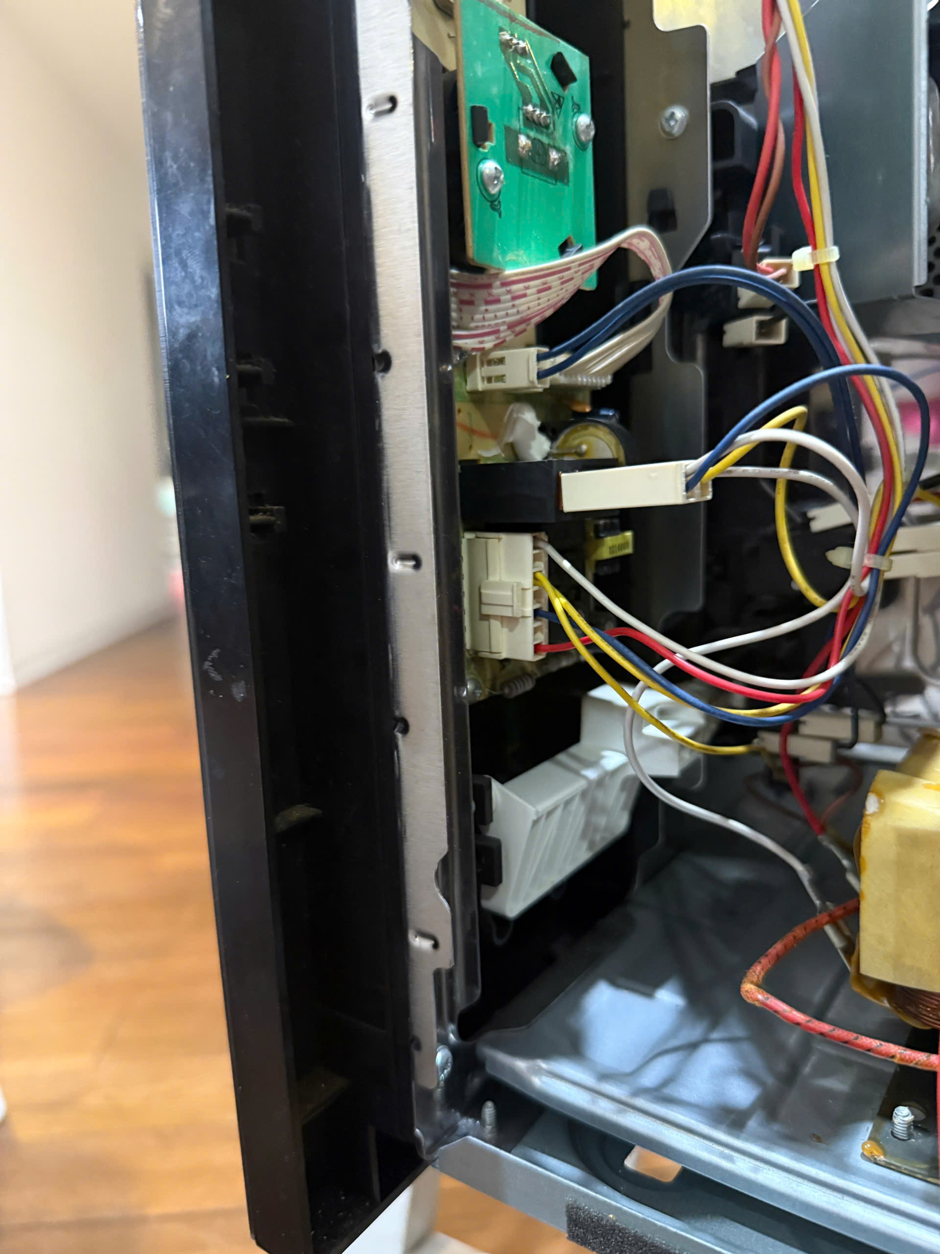 Sửa lò nướng toshiba lỗi boar mạch