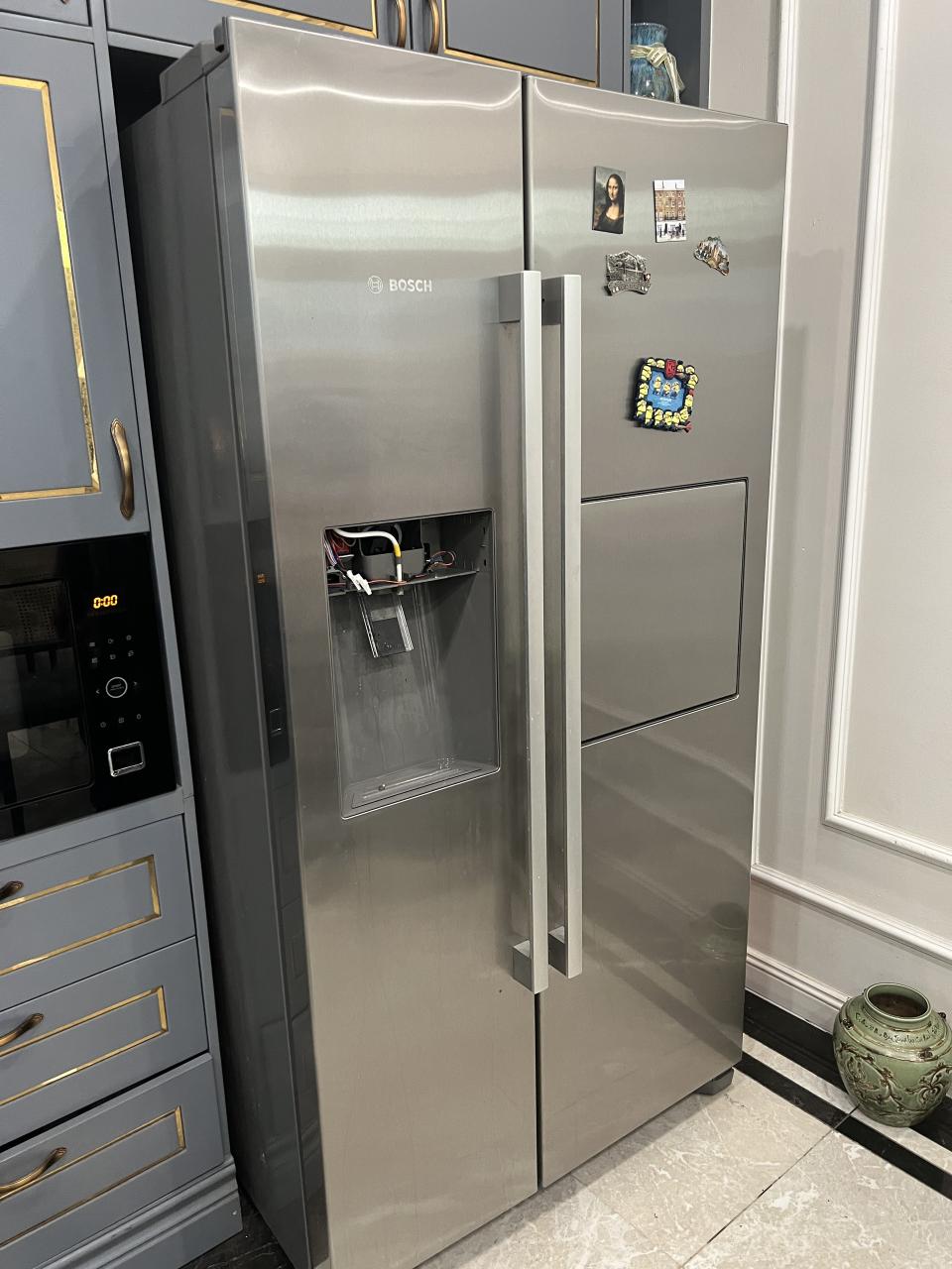 Sửa tủ lạnh Bosch kêu tít tít không điều khiển được màn hình