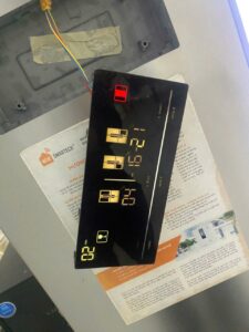 Sửa tủ lạnh hafele báo lỗi trên màn hình