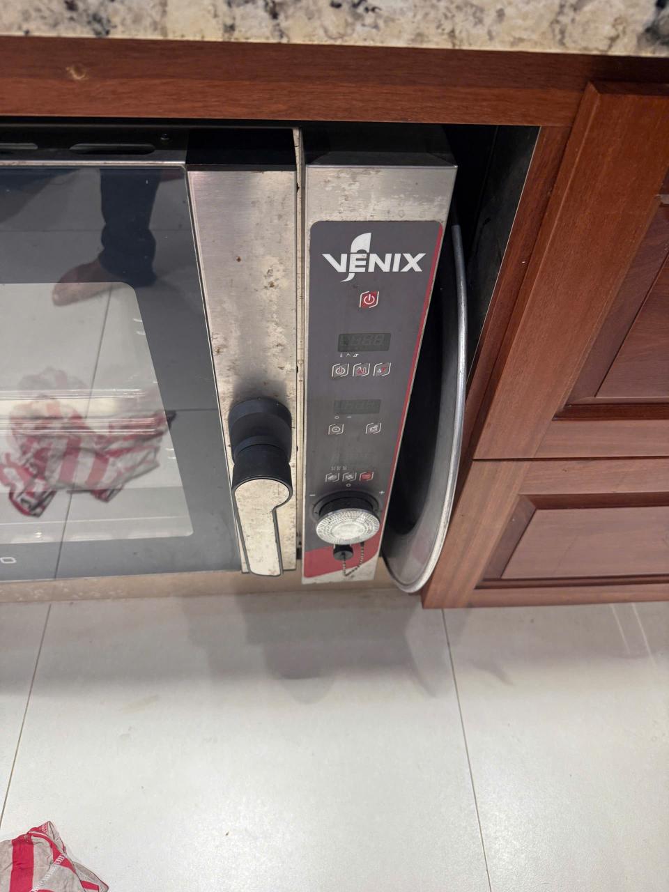 Trung tâm sửa chữa lò nướng Venix chuyên nghiệp hệ thống toàn quốc