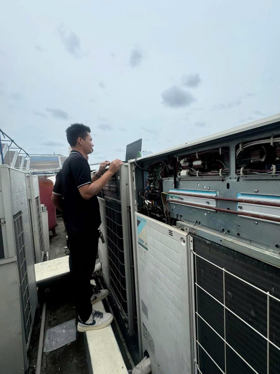 Với hệ thống máy móc hiện đại cùng checker hàng đầu chúng tôi cam kết bắt bệnh chính xác và xử lý các sự cố hư hỏng chuyên nghiệp
