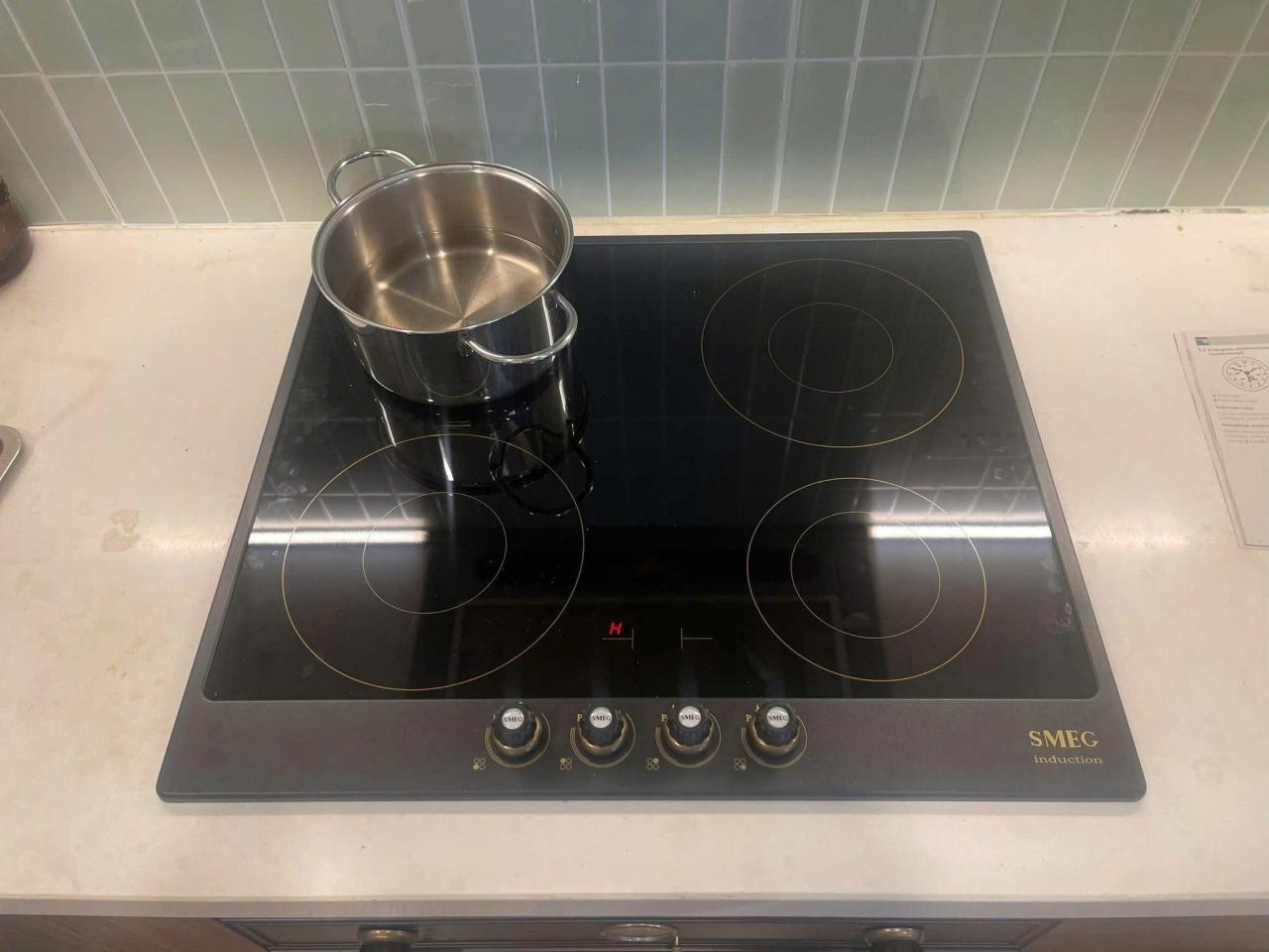 dịch vụ bảo hành sửa chữa bếp từ hồng ngoại Smeg chuyên nghiệp nhanh chóng và tiết kiệm