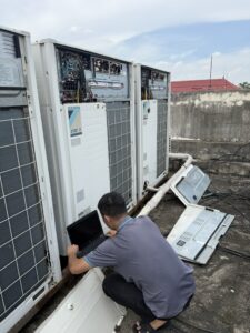 Kỹ thuật daikin chuyên nghiệp tận tâm